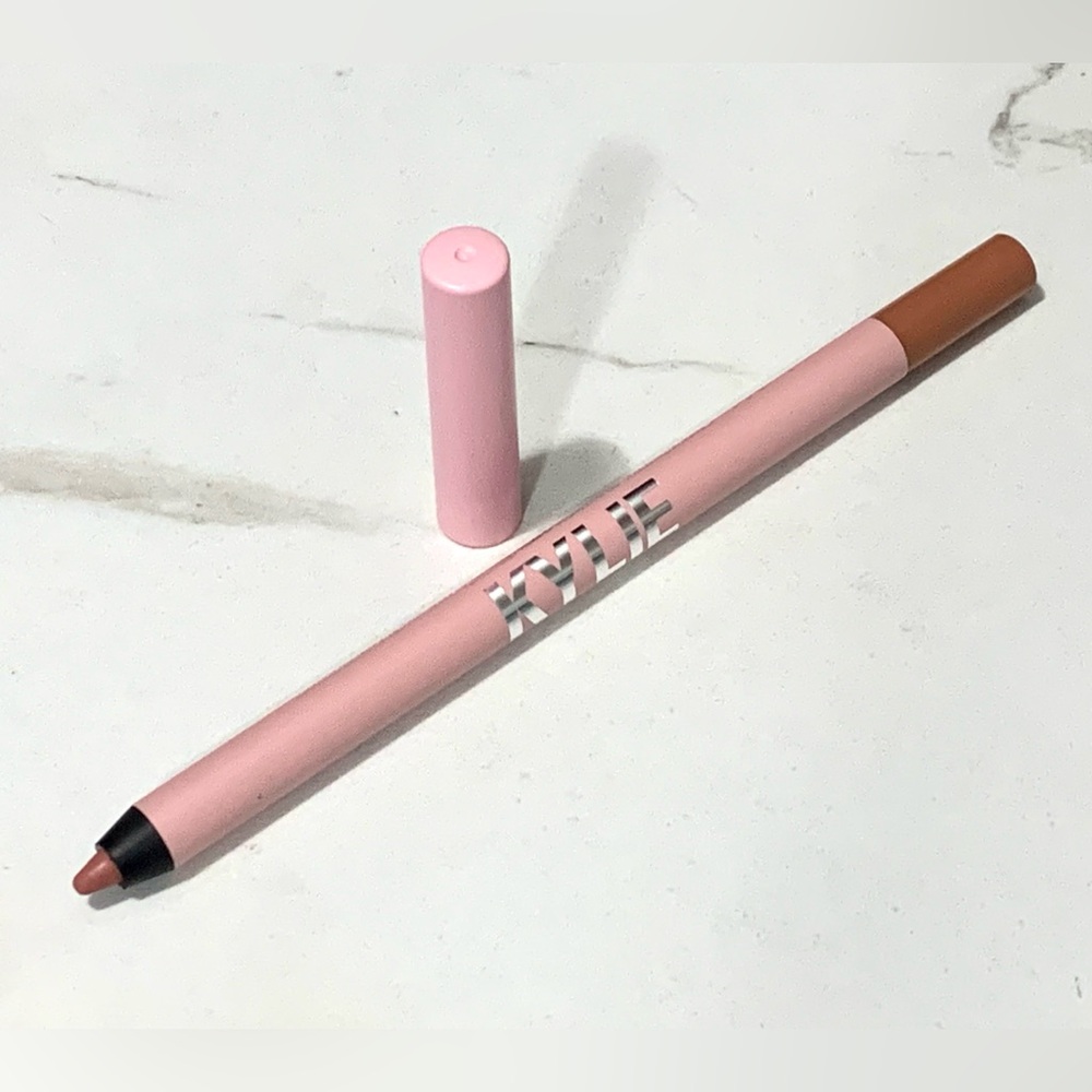 Kylie Lip Liner Pencil - 700 Bare (nude pinky beige) Full Size NWOB